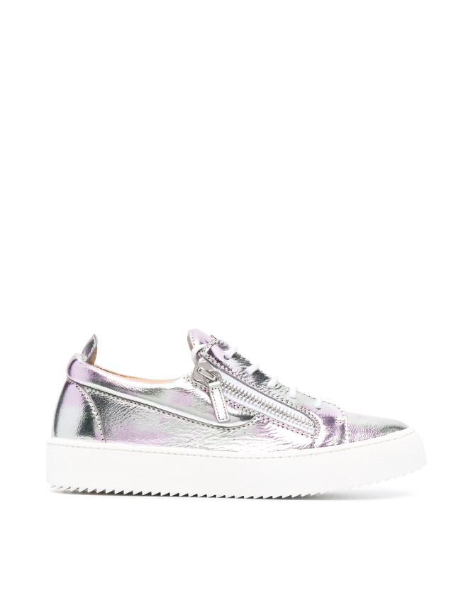 Giuseppe Zanotti
metallic leather low-top sneakers